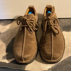 Ugg shoes men’s 9